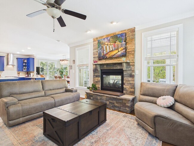 Building Photo - 12106 Golden Aster Terrace