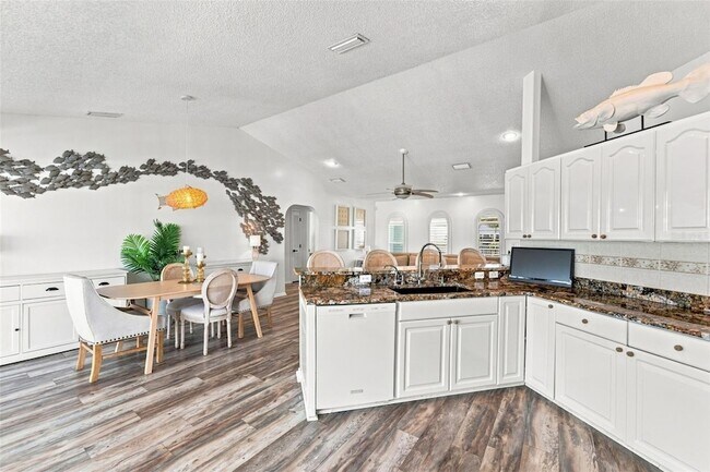 Building Photo - 4017 Triggerfish Dr