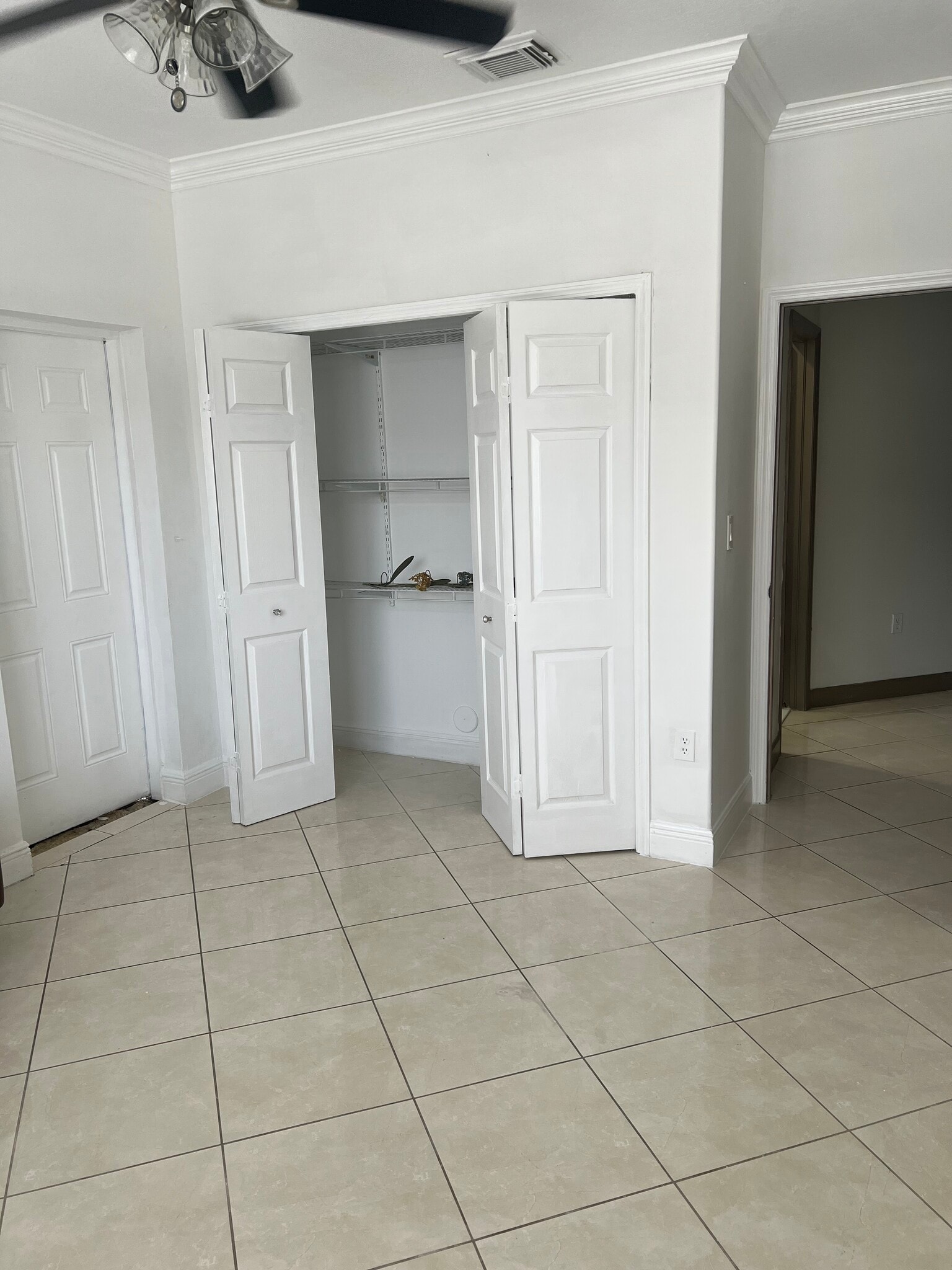 Building Photo - 13991 SW 153rd Ave