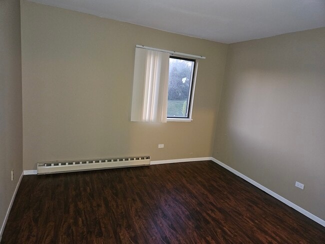 Building Photo - 737 Lippert Ln