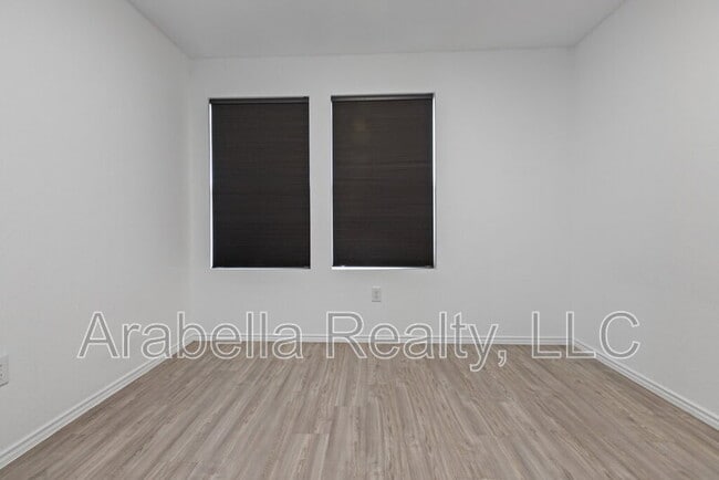 Building Photo - 13823 Ostrich Run