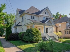 Building Photo - 703 Clinton Ave