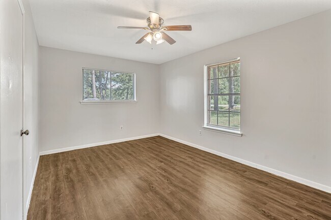 Building Photo - 3699 Piney Point Rd