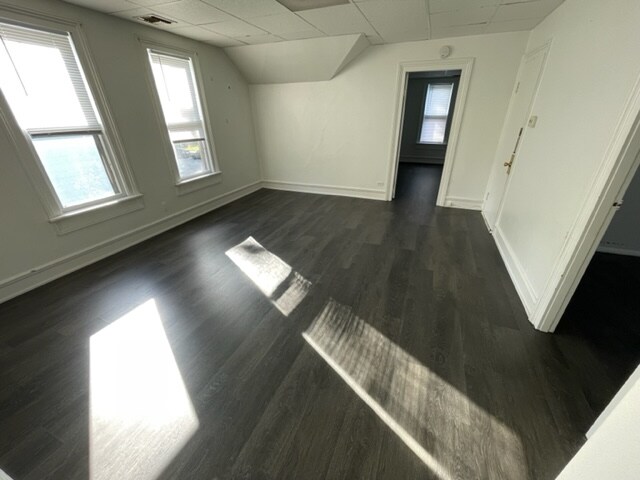 Building Photo - 1324 New York Ave