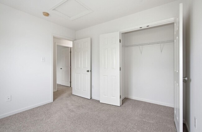 Building Photo - 20 Houser Dr
