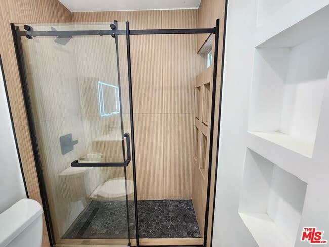 Building Photo - 3333 Thelma St