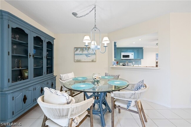 Building Photo - 565 Beachwalk Cir