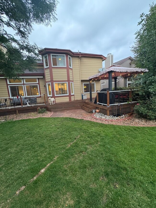 Building Photo - Beautiful Single Family Living In South Su...