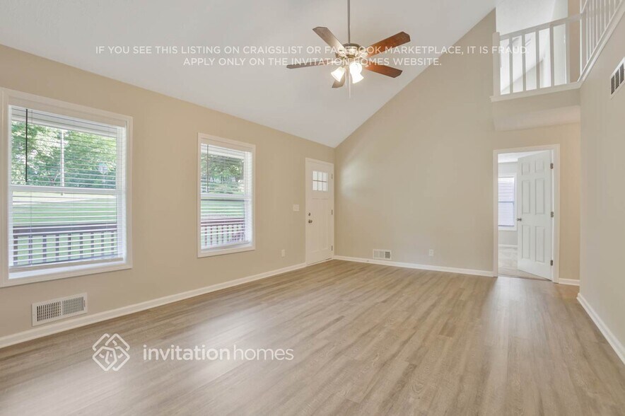 Building Photo - 1136 Norfolk Dr NW