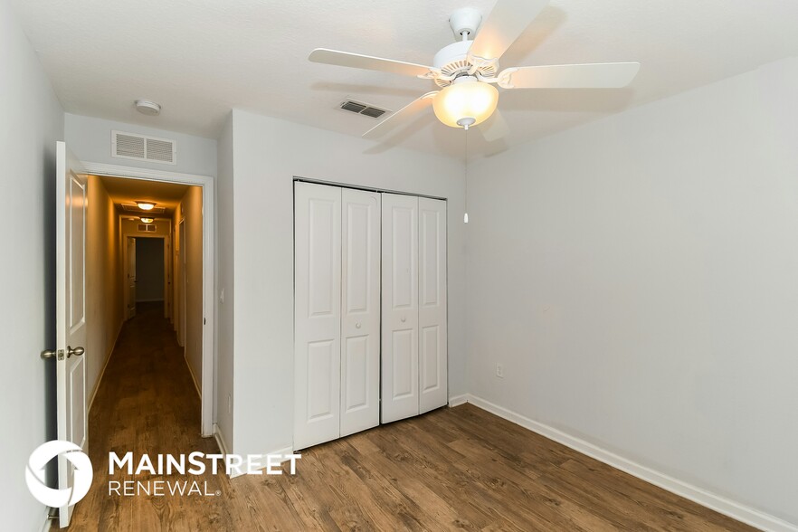 Building Photo - 556 Eiseman Wy