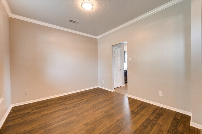 Building Photo - 16814 Benwick Dr