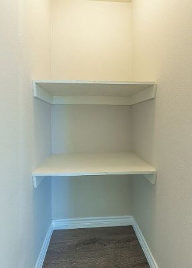 Building Photo - Executive Home for Rent 7 Acres with Resort Style Amenities