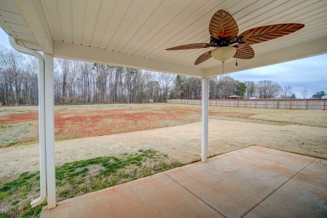 Building Photo - 732 Shelburne Ln