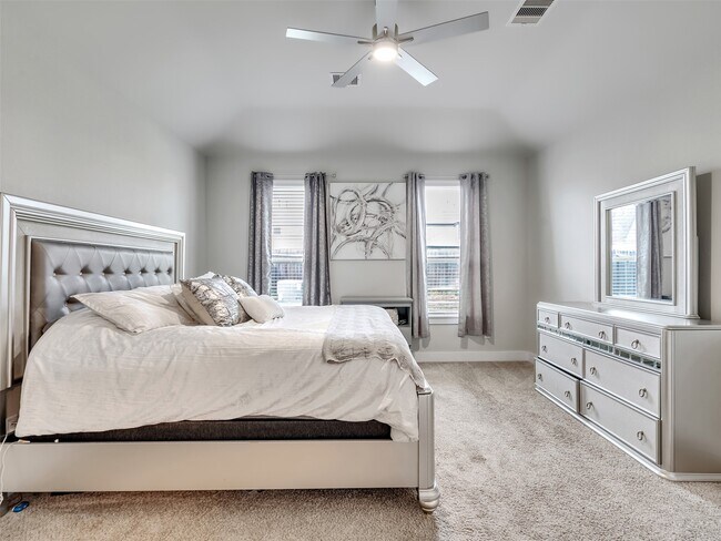 Building Photo - 251 Upland Dr