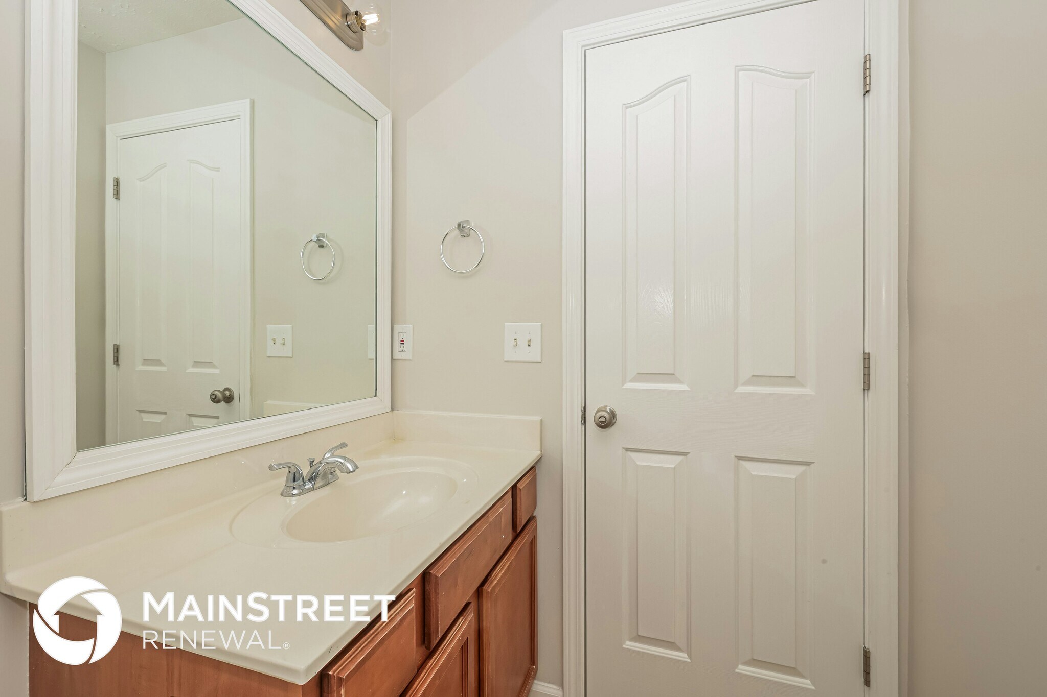 Building Photo - 209 Grovedale Trce