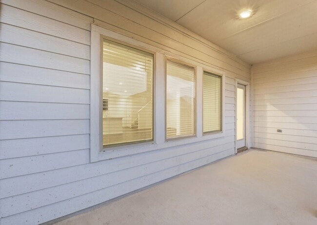 Building Photo - 5210 Ternberry Frst Ln