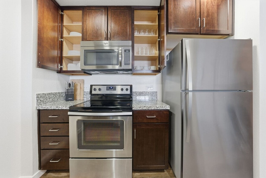 Building Photo - 1201 4th St