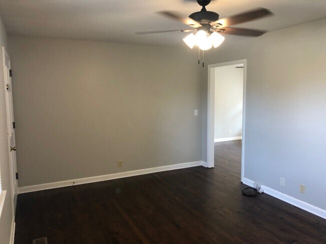 Building Photo - 258 Compton Rd