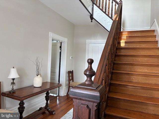 Building Photo - 873 Hawlin Rd