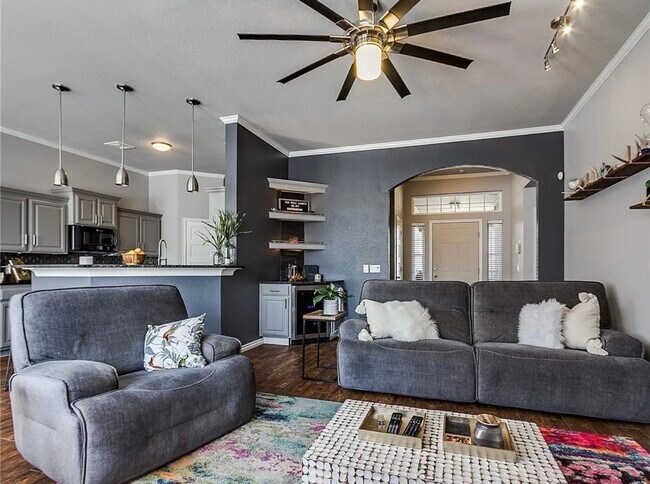 Building Photo - 10704 NW 32nd St