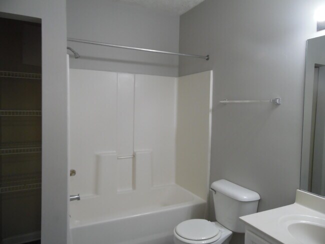 Building Photo - 2781 Jacquelyn Ln