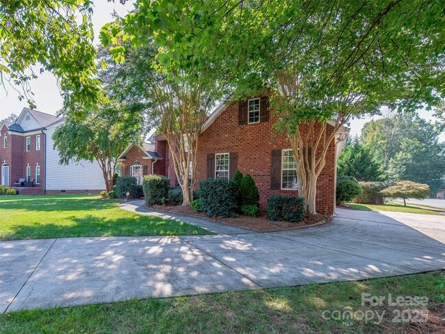 Building Photo - 1200 Mendenhall Ct