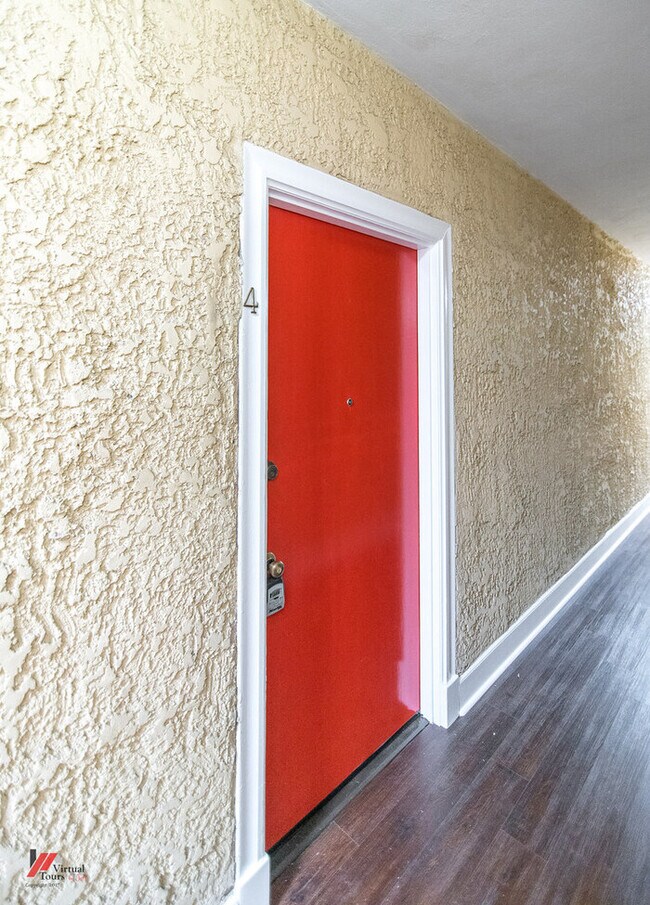 Building Photo - *MOVE IN SPECIAL $150 OFF 1ST MONTHS RENT*