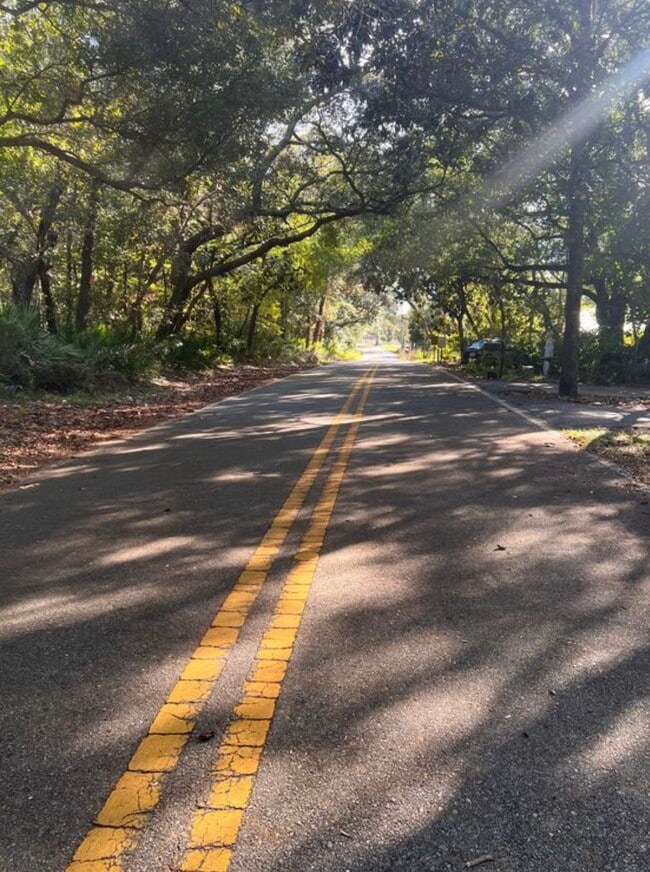 Building Photo - 44 Wildwood St