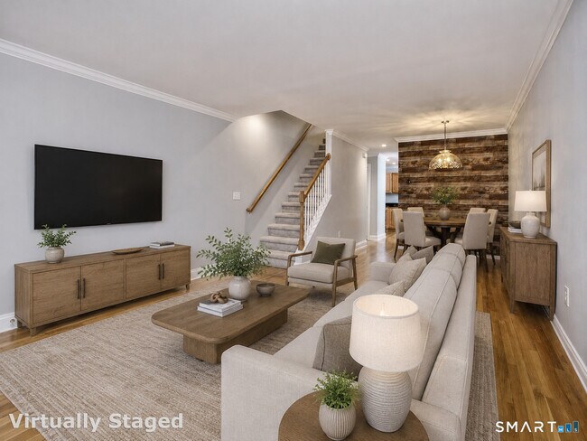 Building Photo - 39 Maple Tree Ave