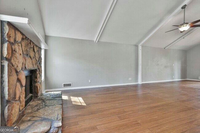 Building Photo - 29 Tinica Way