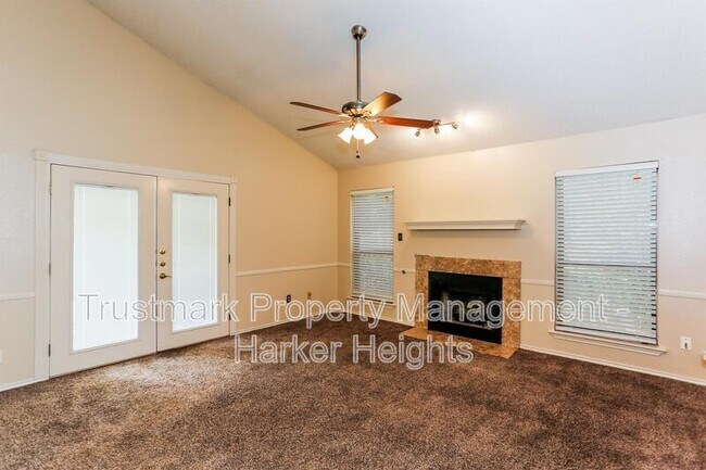 Building Photo - 1208 Westway Cir