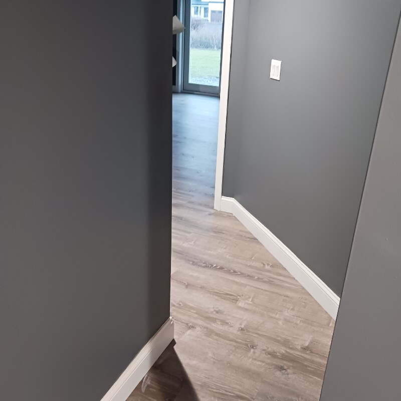 Building Photo - 132 Tiffany St