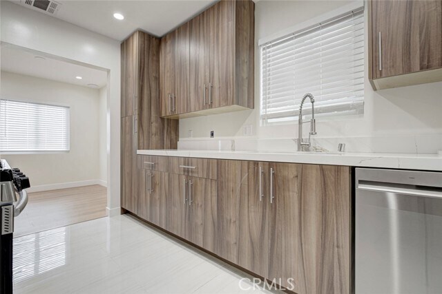 Building Photo - 13327 Strathern St