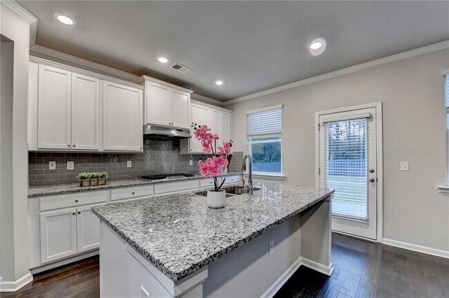 Building Photo - 461 Paxton LN