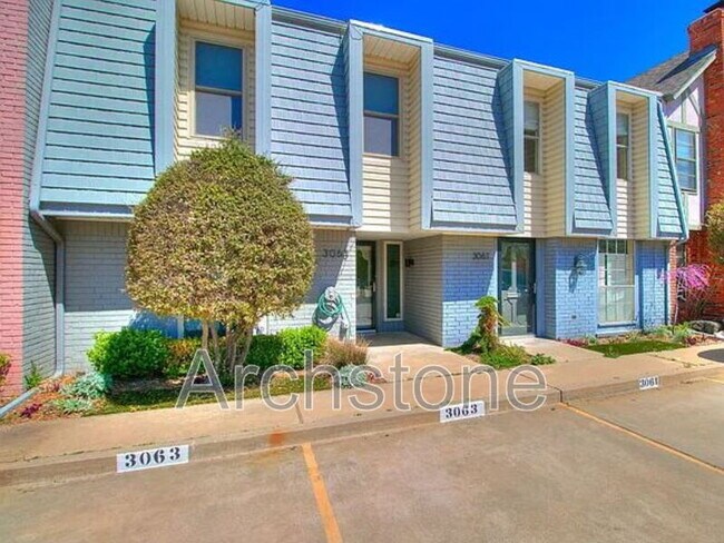 Primary Photo - 3063 W Wilshire Blvd