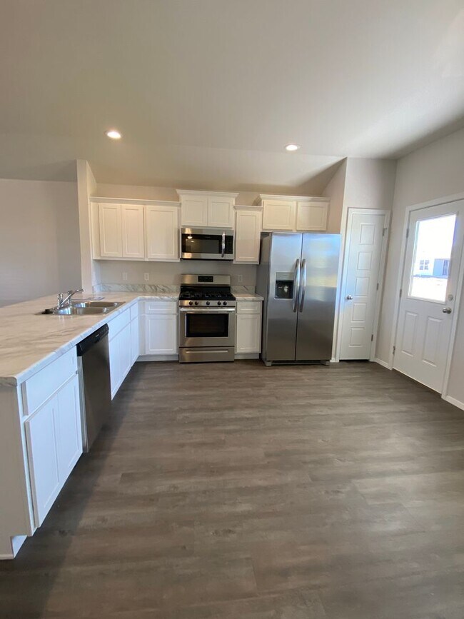 Building Photo - *NOW PRELEASING* Three Bedroom | Two Bath Home in East Village