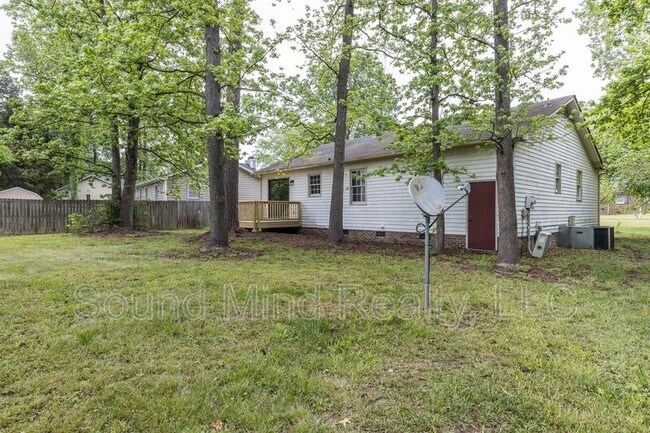 Building Photo - 8221 Rocky Ct