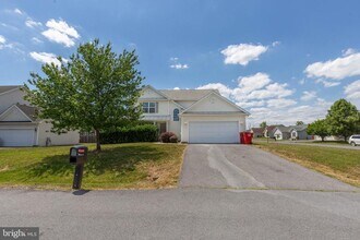 Building Photo - 59 Stork Ln
