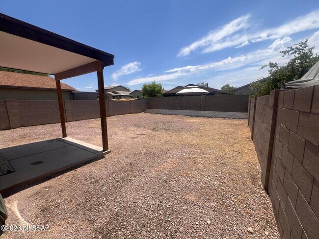 Building Photo - 6110 S Earp Wash Ln