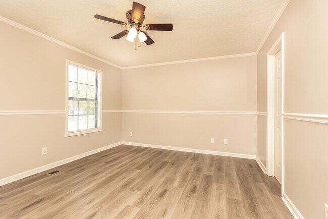 Building Photo - 164 Cedarwood Ct