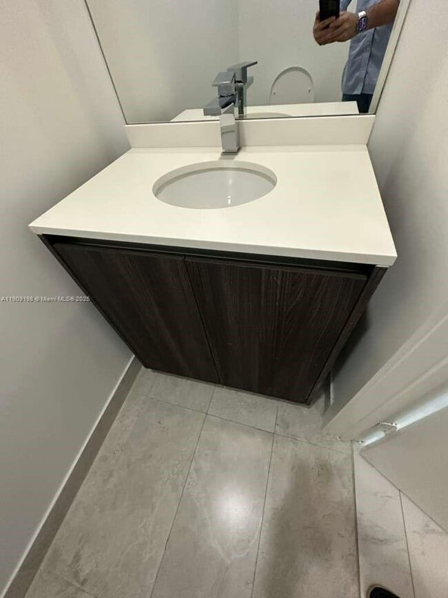 Building Photo - 488 NE 18th St