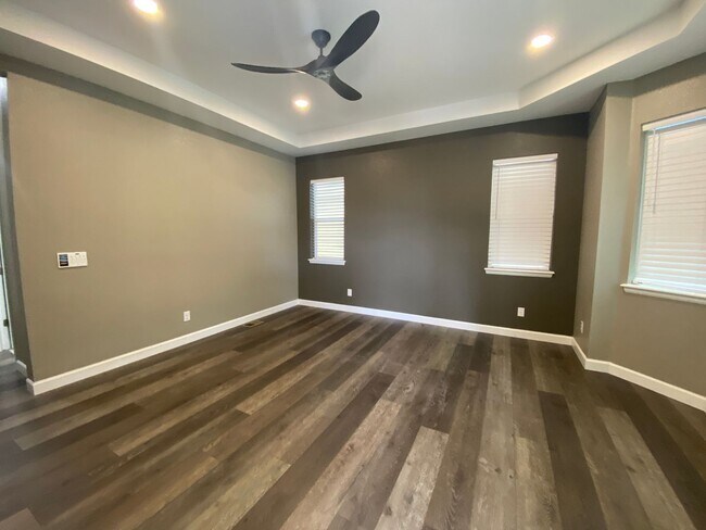 Building Photo - Incredible Home in Parker