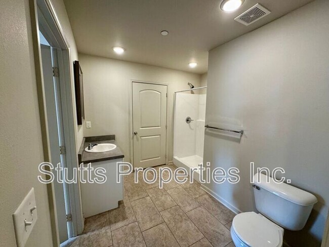 Building Photo - 100 Harvest Moon Way