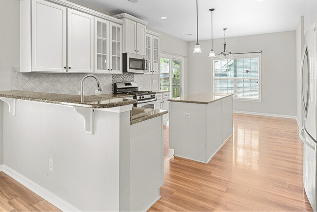 Building Photo - 5459 Charleywood Landing