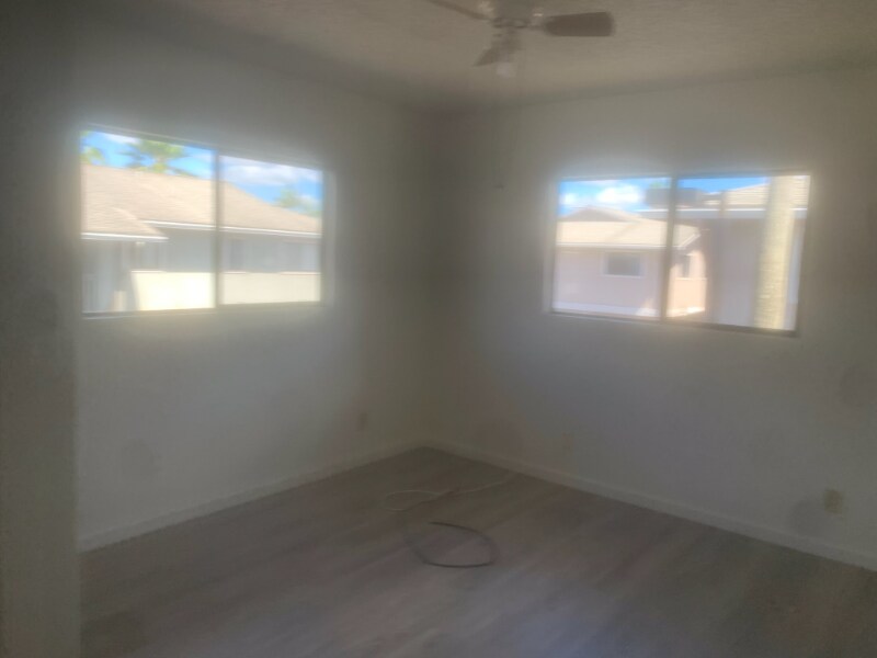 Building Photo - 95-353-353 Kuahelani Ave