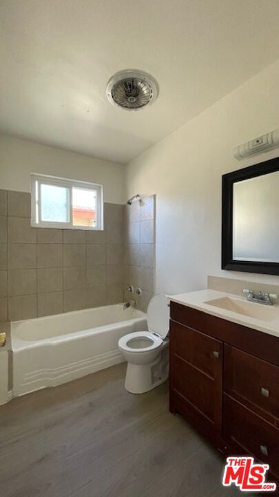 Building Photo - 832 S Gramercy Pl