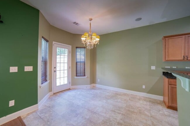 Building Photo - 119 Spoonbill Cir