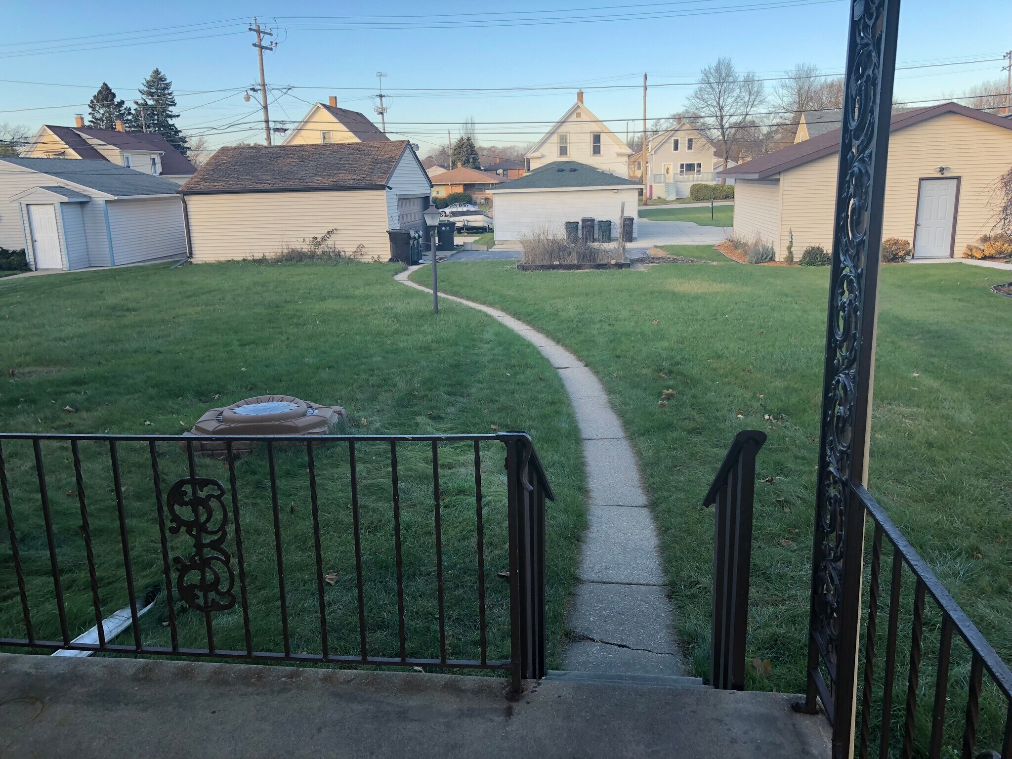 Building Photo - 1414 Marquette Ave