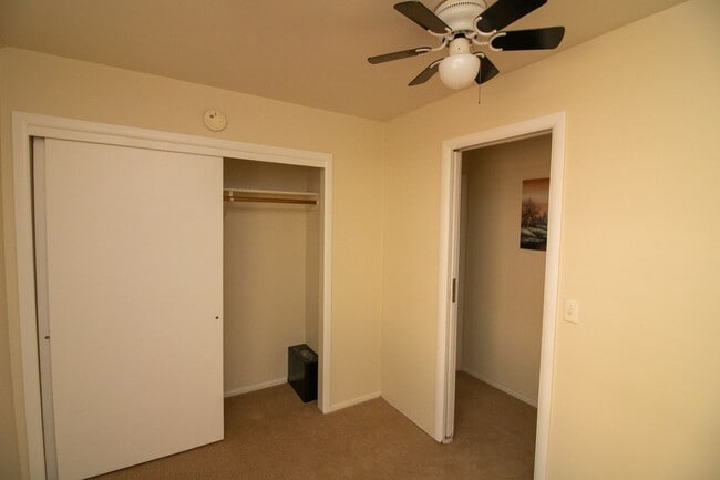 Building Photo - Spacious Three Bedroom