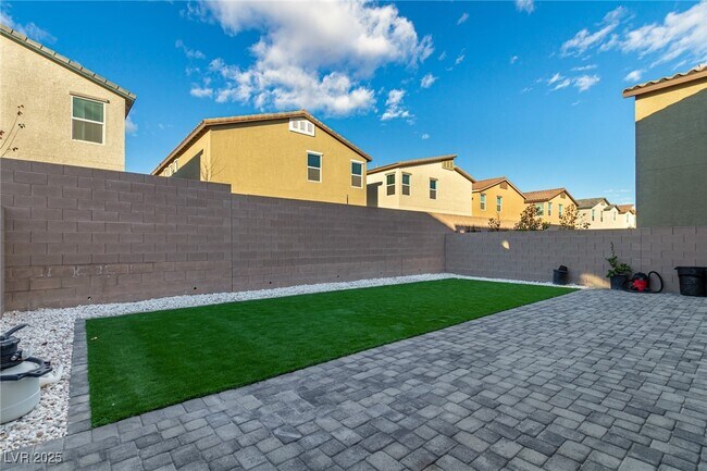 Building Photo - 3812 Corellia Ave